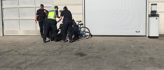 Här slår polisen till mot bråkmakare vid macken