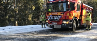 Väg 52 stängdes av efter gödselläckage