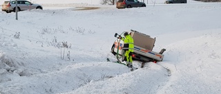 Personbil av vägen vid Frasses