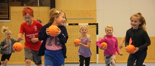 Omstart för handbollen – kom över 50 barn • Hoppas på linjer i hallen och match mot EHF