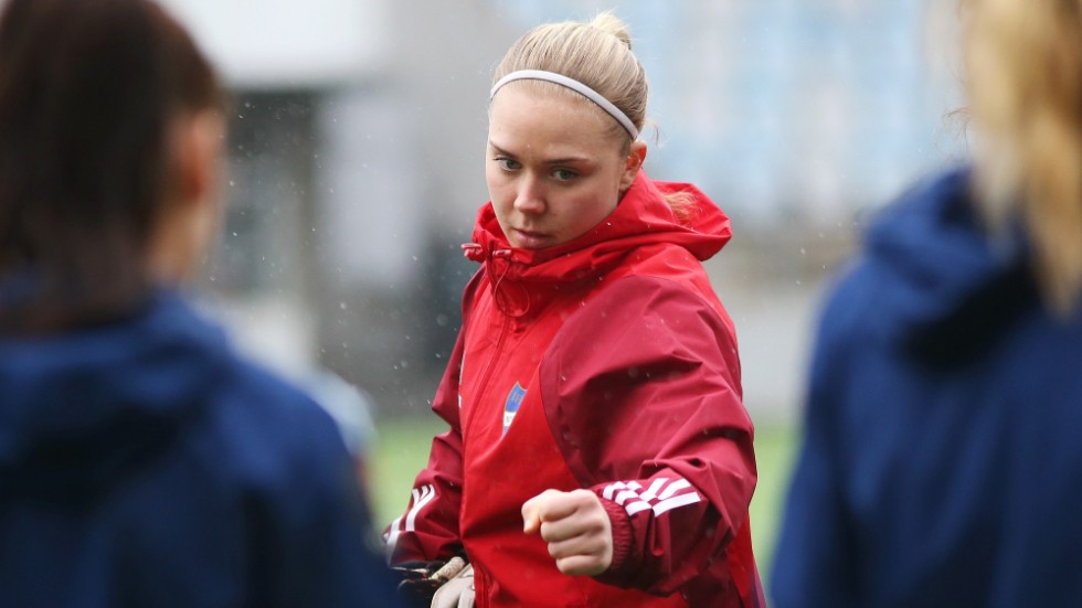 Sofia Hjern får chansen från start mot Jitex.