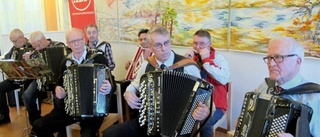 Dragspelsklubben tog farväl med lunchkonsert