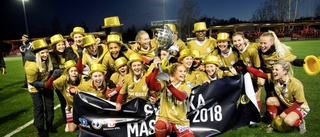 Då får PIF pokal och medaljer