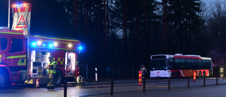 Rykande buss stoppade trafiken 