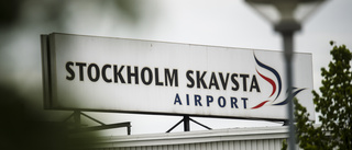 Flygstrul på Skavsta på grund av dimma