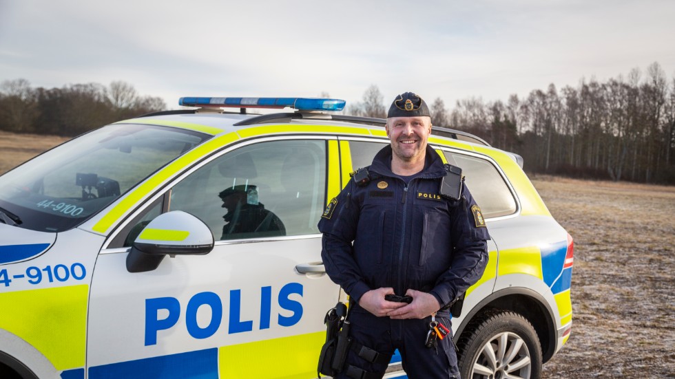 Rudolf Söderström, yttre befäl hos polisen på Gotland vill gärna att så många som möjligt kommer och pratar med hans kollegor när de har sina medborgardialoger. All information kan vara del i ett större pussel.