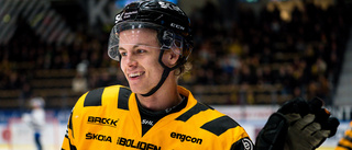 Philip Broberg blir kvar i Skellefteå AIK