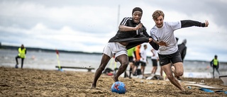 ALLA GRUPPER: Här är lagen som slåss för att bli strandens mästare