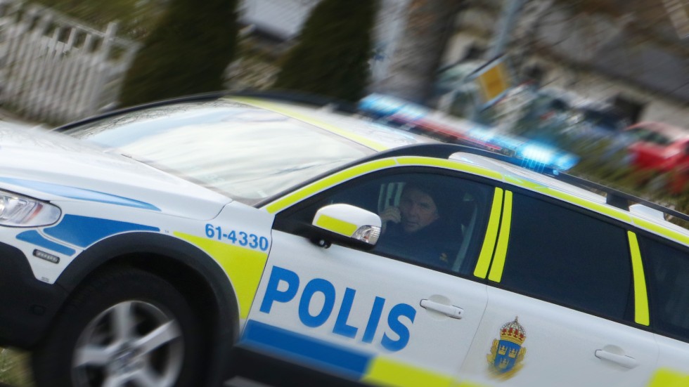 Enligt anmälan till polisen har någon brutit sig in i ett källarförråd för att övernatta.