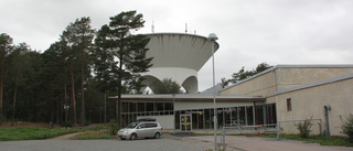 Man bröt sig in i simhall under natten