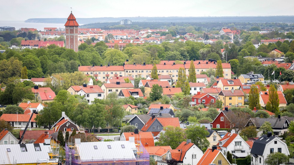 Det är svårart för gotlänningar att komma in på bostadsmarknaden. Kapitalstarka grupper omvandlar permanenta boenden till fritidshus.
