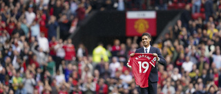 Varane presenterad av United på Old Trafford