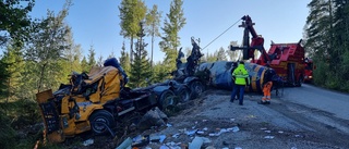 Video: Här bärgas lastbilen   