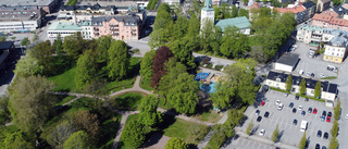 Bygg en utomhusscen i Motala stadspark