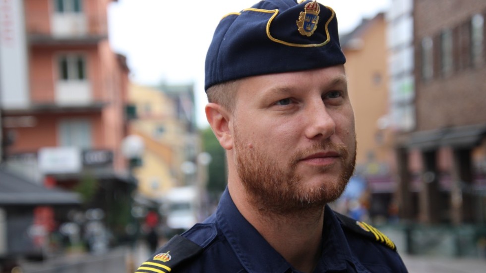 Tim Johansson säger att den ökade närvaron i centrum under helger och kvällar inte leder till att andra områden eller annan typ av brottslighet bortprioriteras.