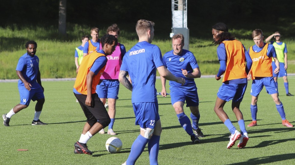 Högt tempo präglade VFC:s näst sista träning inför division 2-premiären borta mot Smedby.