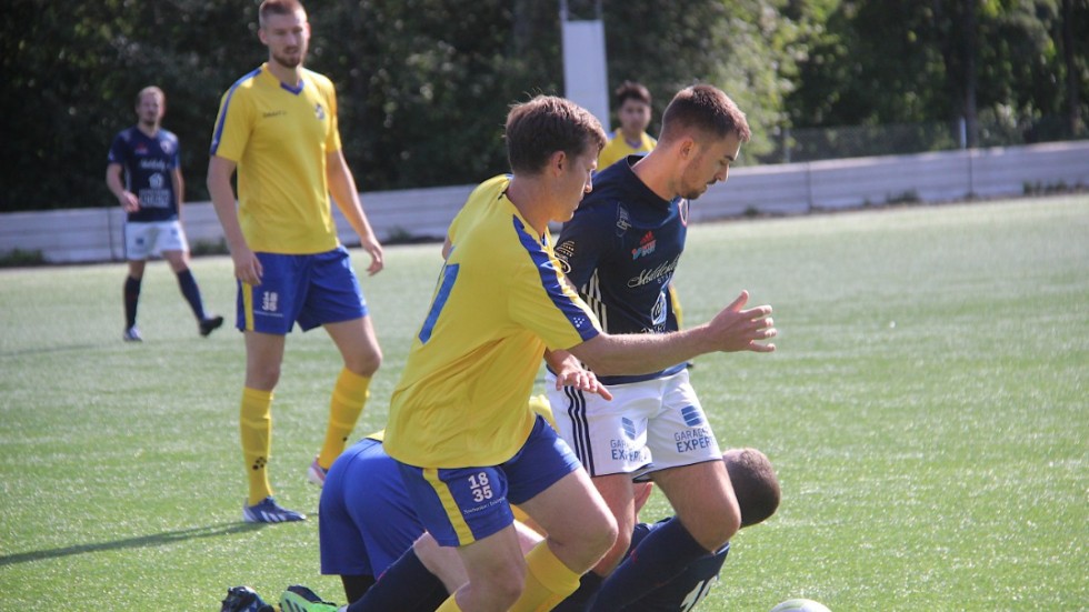 SK Elvan och Enköping United möttes i ett division sex-derby på Korsängen där hemmalaget fick revansch.