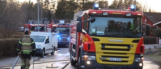 Brand i villa – stort pådrag  