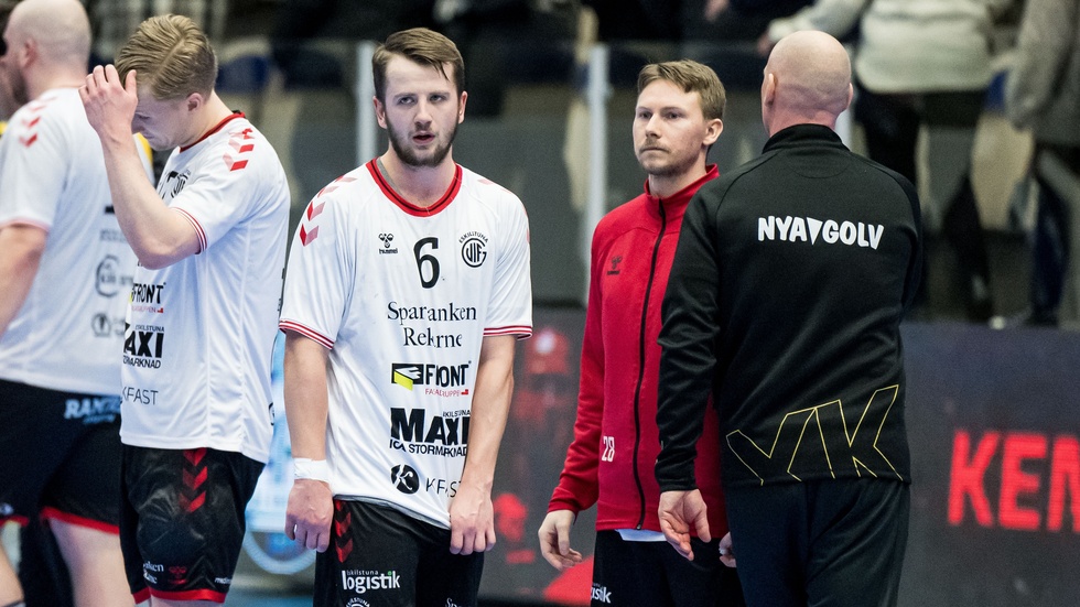 Marcus Ekman och de andra i Guif åkte under onsdagen på sin femte raka förlust. Samtidigt är drömmen om slutspel borta.
