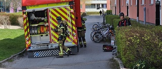 Tidningsbunt brann i trappuppgång i Hageby