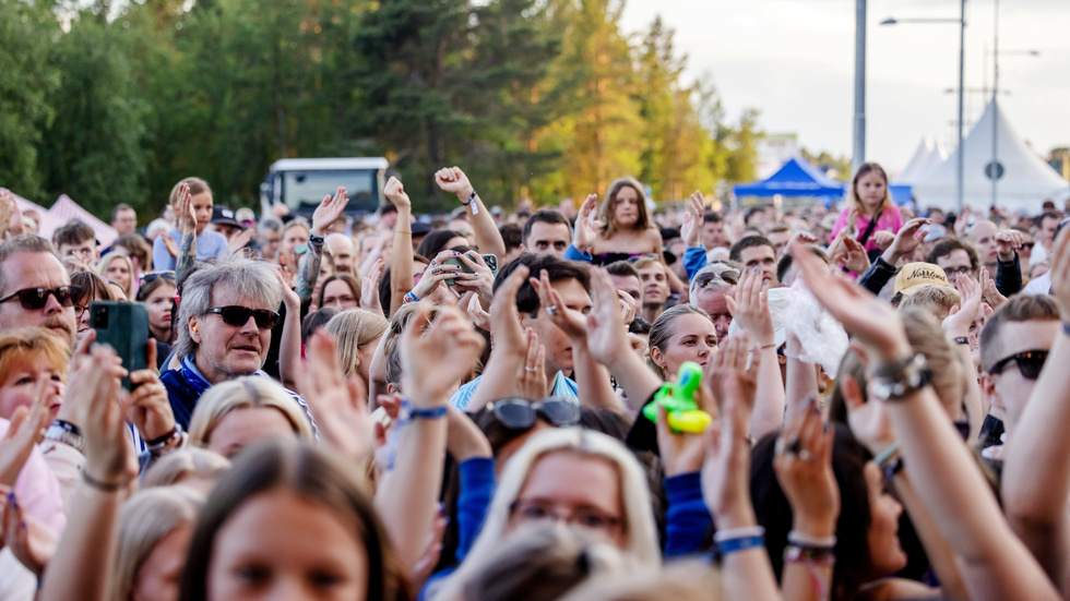 "Vi gör mycket nöje och har kontakt med artistbolagen. Vi har allt som krävs för att genomföra ett nöjesevenemang. Det är separat från det andra vi gör men passar bra i vår verksamhet", säger Richard Herrey om ansökan som ny huvudman för Kirunafestivalen.