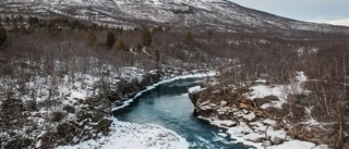 Jättevåg spolade med sig pojken