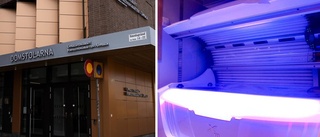 Åtalas för sexuellt ofredande på solarium