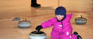 Curling stenkul sport i Glommers ishall