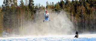 Medelålders män bakom skoterfylleriet