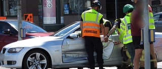 En person till sjukhus efter krock på Hamnbron