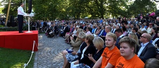 Det räcker inte att protestera