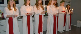 Här kan du se Gotlands Lucia och hennes tärnor