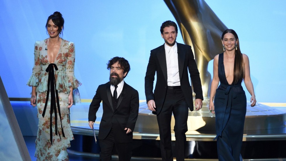 "Game of thrones"-skådespelarna Lena Headey, Peter Dinklage, Kit Harington och Emilia Clarke, under Emmy-galan 2019. Arkivbild.