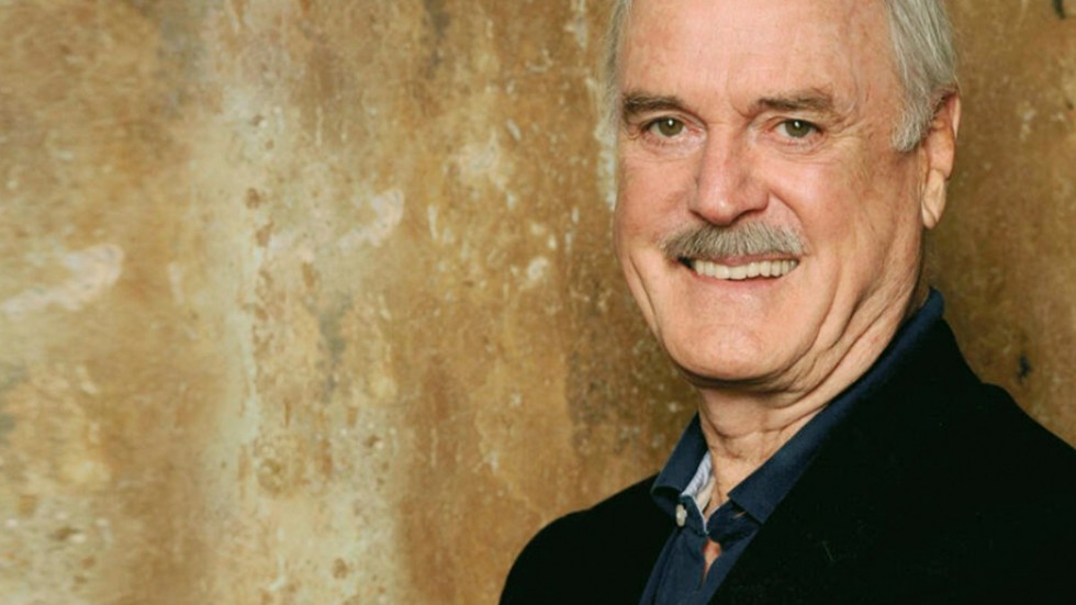 John Cleese kommer till Luleå i höst och när nyheten om hans ankomst gick ut tog biljetterna snabbt slut.