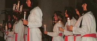 Lucia kröntes i fullsatt kyrka