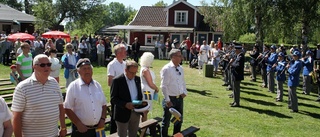 Nationaldagsfirande i strålande sol