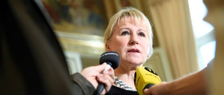 Följ Margot Wallströms linje