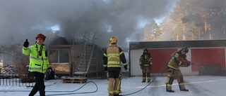 Fullt utvecklad villabrand – brinner ner till grunden