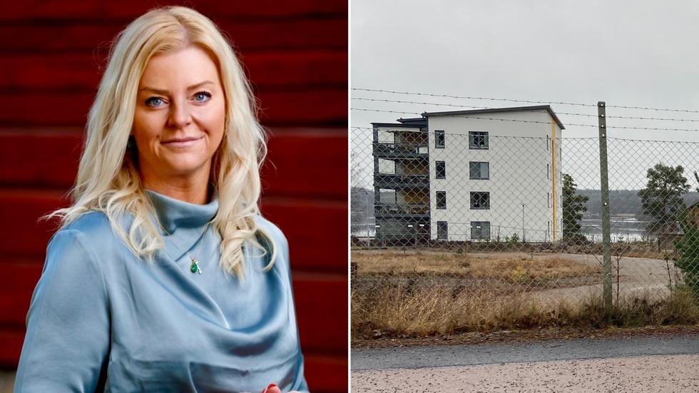 Elisabet Jacobsen på Svensk fastighetsförmedling ska sälja lägenheterna i den första etappen av Eldsunds strand. Huset i bakgrunden ingår i en annan bostadsrättsförening i området.