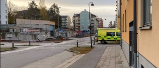 En till sjukhus efter brand på spis