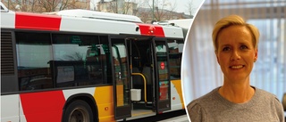 Eleverna i Kinda får biljetter till kollektivtrafiken