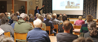 Lars Bäckman berättade Gotlandshusets historia i Eksta