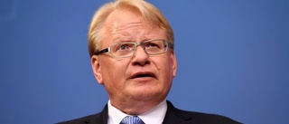 Ovärdigt att kicka Hultqvist