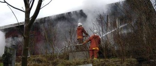 Branden i uthuset tog fart igen