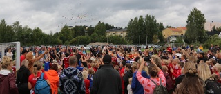 BILDEXTRA: Folkfest på Nordlunda när nya konstgräsplanen invigdes