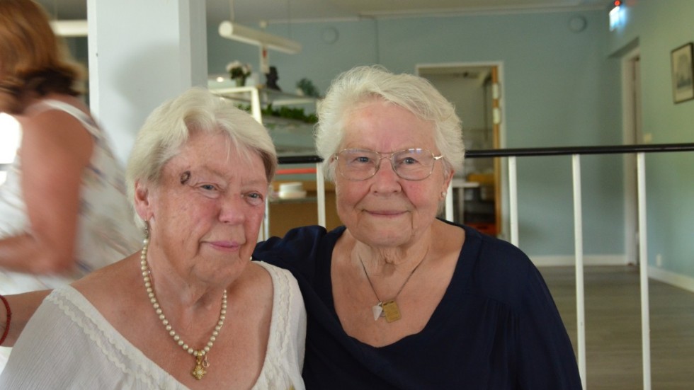 Rose-Marie Jonsson och Britt-Louise Apell. Britt-Louise var ordförande i föreningen år 2003-2015, medan Rose-Marie har varit medlem i 50 år.