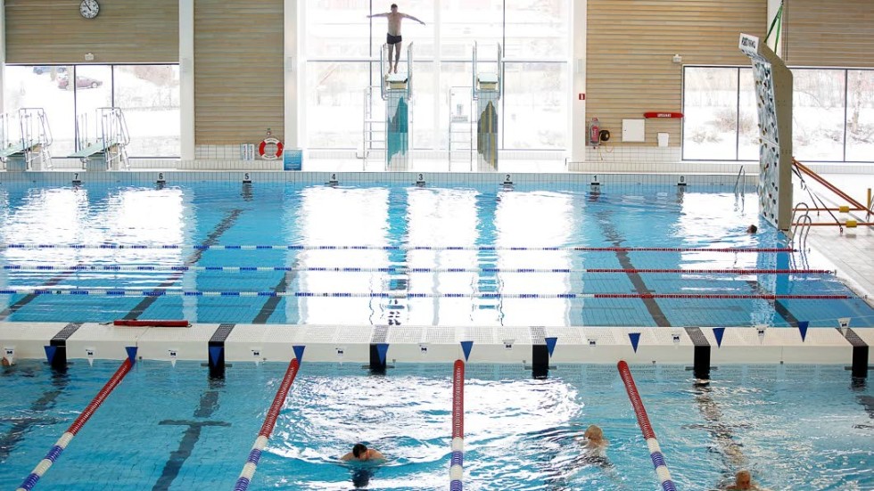 Munktellbadet utökar sin verksamhet med gym, gruppträningar på land och massage 2024. Bilden är från ett annat tilfälle.