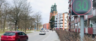 Här är tavlorna som visar hur fort du kör i Eskilstuna