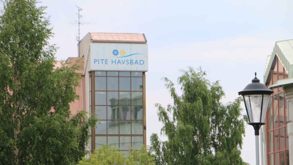 En ordningsvakt attackerades med slag i ansiktet under midsommarfesten på Havsbadet i somras. (Arkivbild)