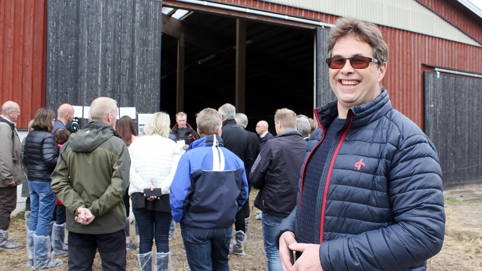 Joakim Andersson, ordförande i LRF kommungrupp i Västervik, ser det som mycket viktigt med besök i verkligheten och som ett sätt att skapa relationer mellan de gröna näringarna och beslutsfattare.